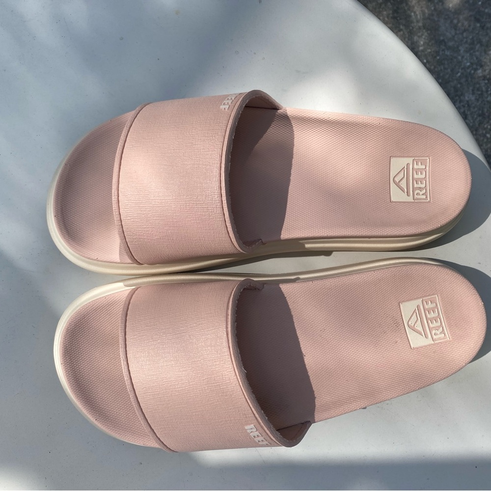 Reef Women's Pink Slide Sandals